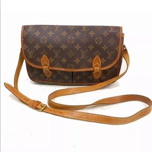 ❌SOLD❌ 😍Louis Vuitton Gibiciere MM❤️Crsbdy